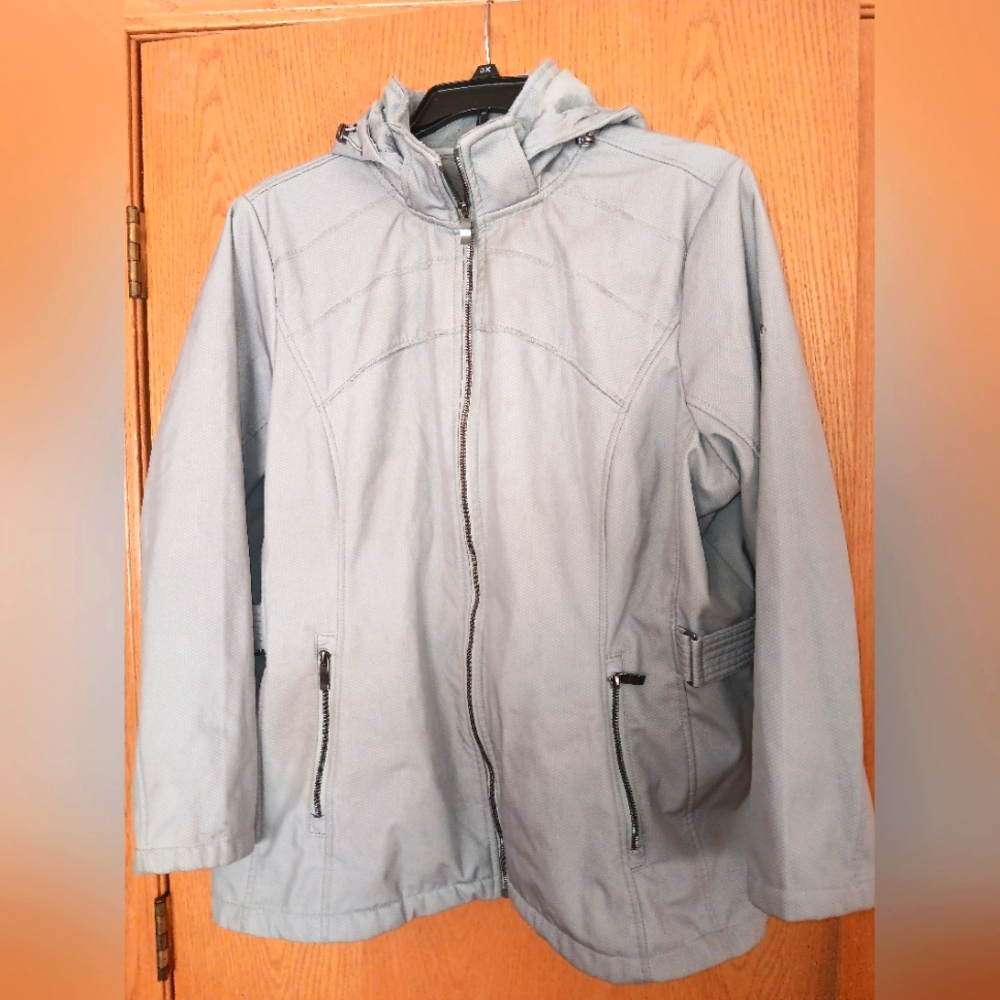 Women's plus size 1X, Zeroxposur hooded jacket